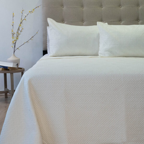 Quilt Boston Outboss Hotpress 2 Plazas / Crudo - Doral