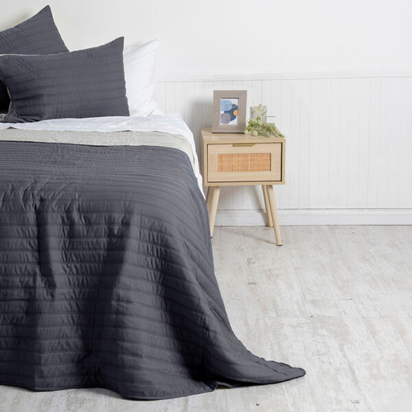 Quilt Toledo Liso 1.5 Plazas / Marengo y Gris - Mashini