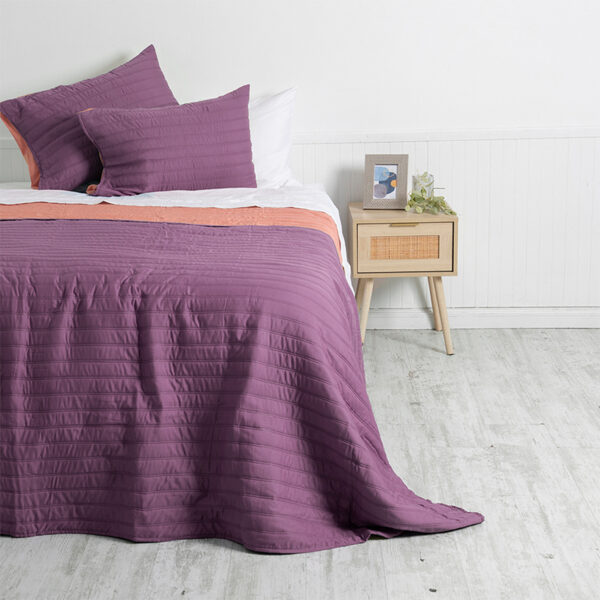 Quilt Toledo Liso 2 Plazas / Morado y Coral
